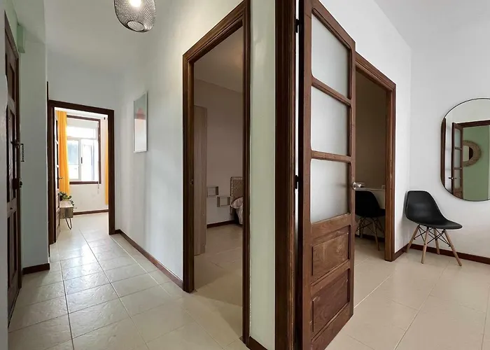 Door Coruna Appartement *