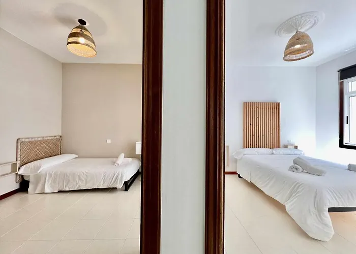 Door Coruna Appartement *